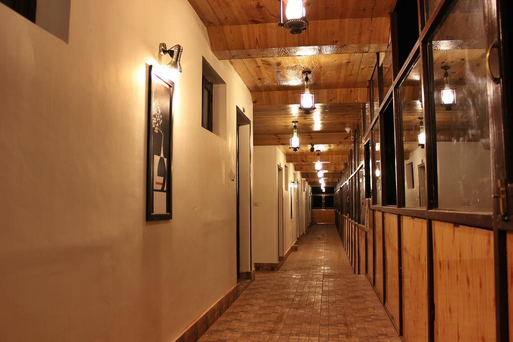Hotel Walisons Resorts Srinagar  Bagian luar foto