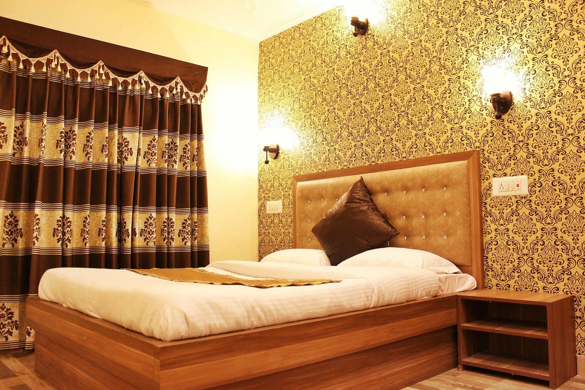 Hotel Walisons Resorts Srinagar  Bagian luar foto